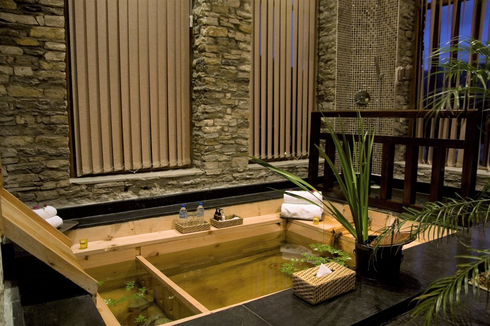 Hot Stone Bath